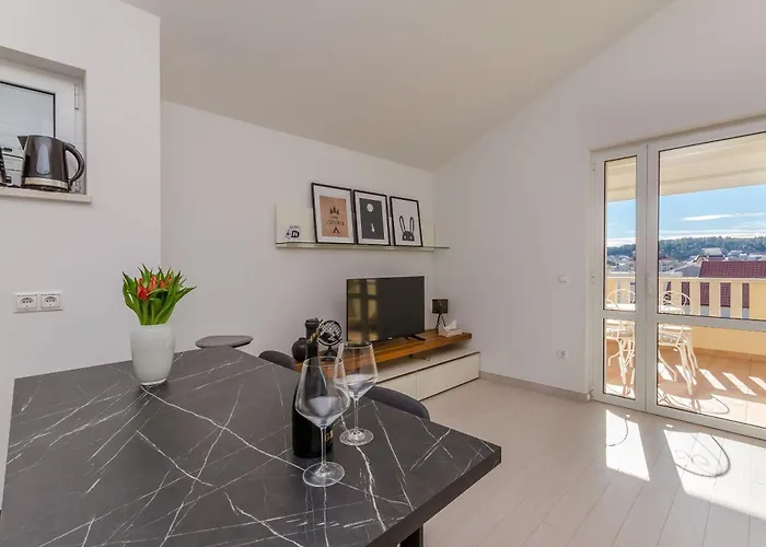 Apartment Kiwi Trogir
