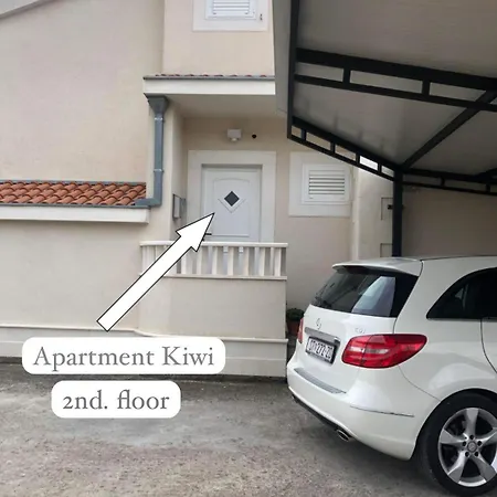 Apartament Kiwi *
